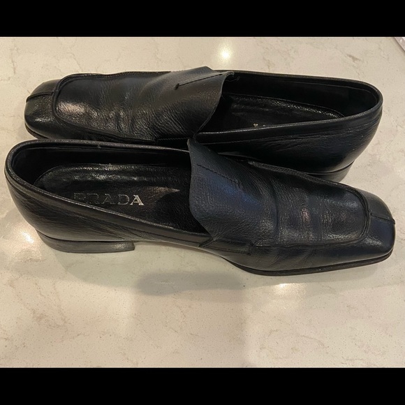 MENS PRADA LOAFERS - Picture 2 of 4